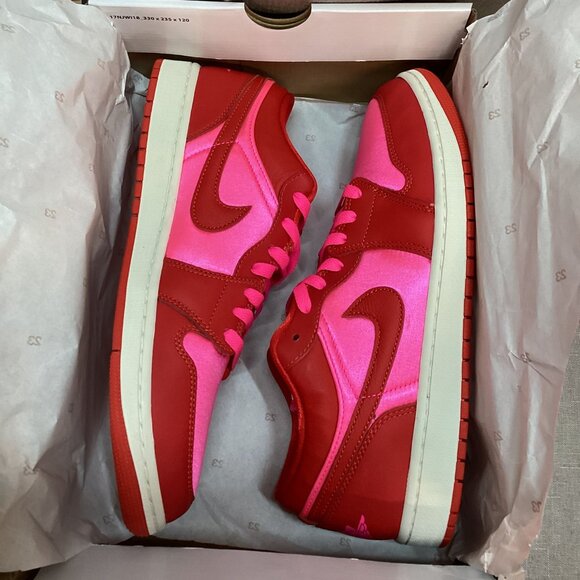 FB9893-600 Nike Air Jordan 1 Low SE Pink Blast Chile Red Sail (Women's) - Picture 3 of 12